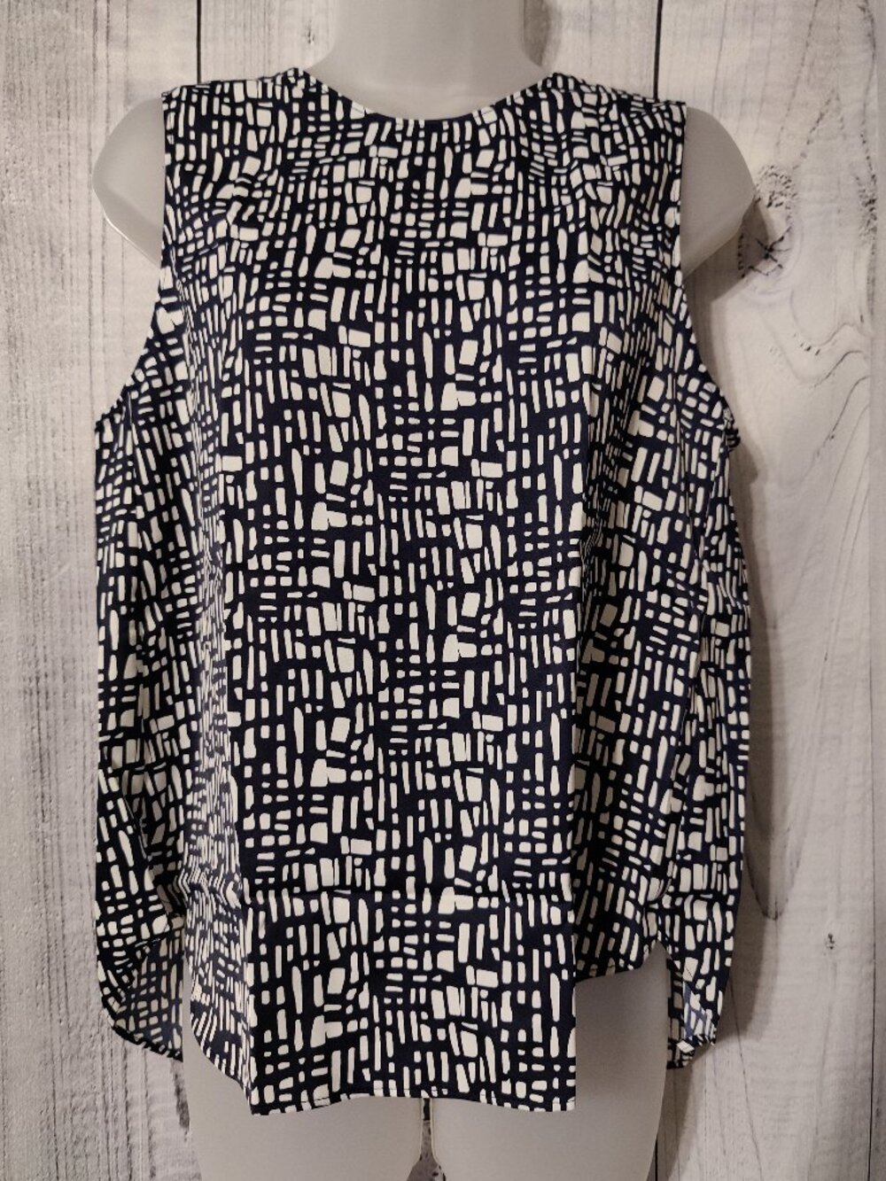 Banana Republic Navy & White Abstract Print Sleeveless Blouse NWT